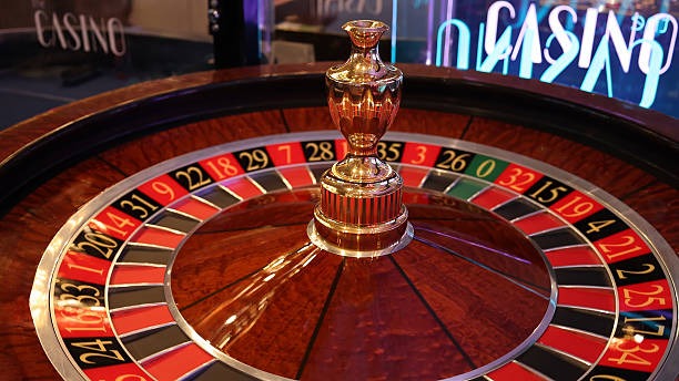 Live dealer baccarat on mobile app
